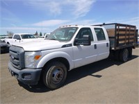2015 Ford F-350 Crew Cab Flatbed Truck