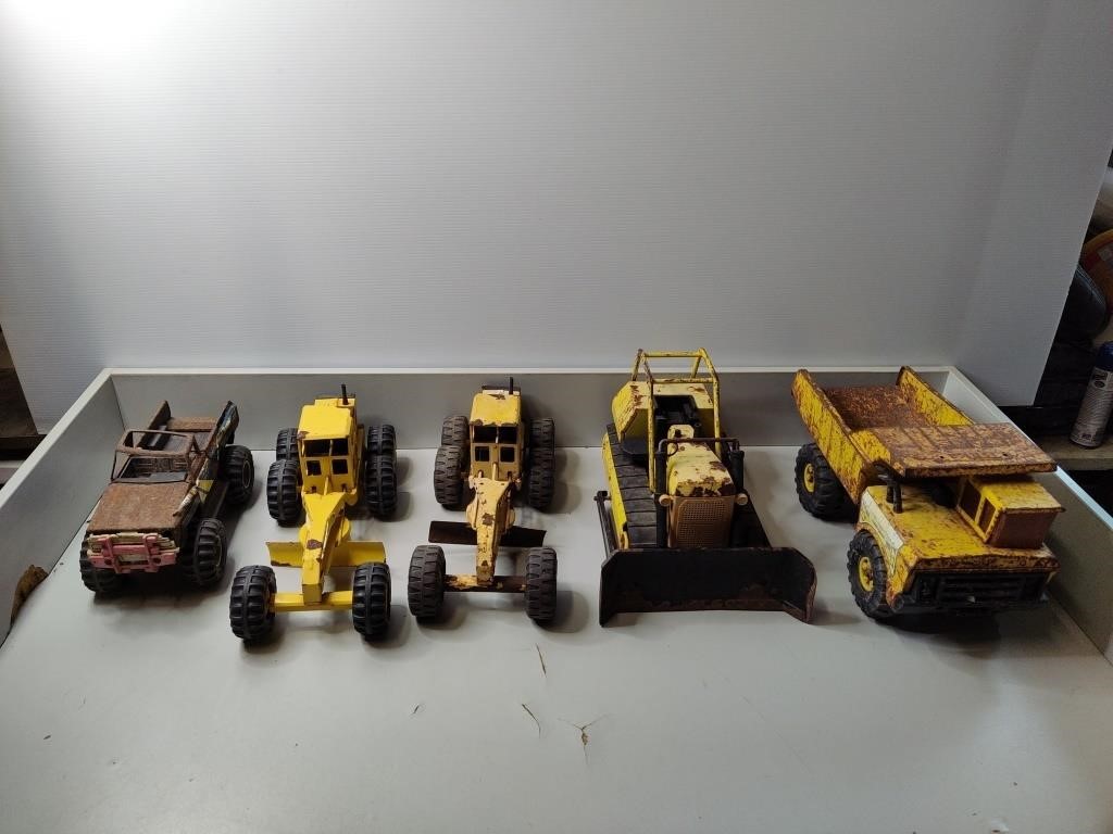 Tonka Truck, Tractors, Dump Truck, 5 PC's