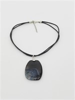 Polished Agate Gemstone Necklace