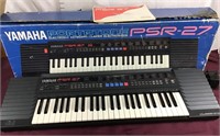 Yamaha PSR – 27 Electronic Keyboard