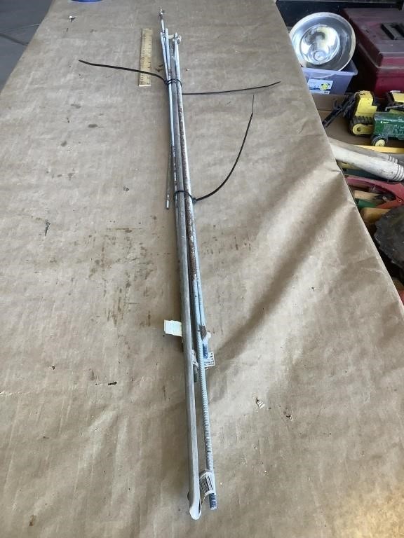 6 Allthreaded rods & 1 aluminum pipe