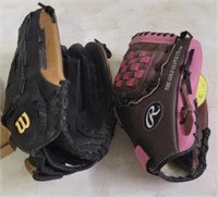 WILSON AND KIDS GLOVES