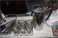 STAINLESS PITCHER - GLASSES IN CARRY BASKET