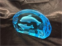 ETCHED 3-D DESIGN DOLPHINS DECOR / BLUE GLASS