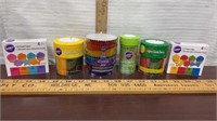 Wilton Cupcake Decorating Lot. Foil Liners,