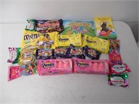 "As Is" Lot Of 20 Assorted Chocolate And Candy