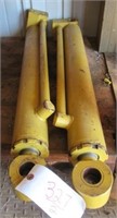 (2) Hydraulic cylinders. Measures 34.25" long.