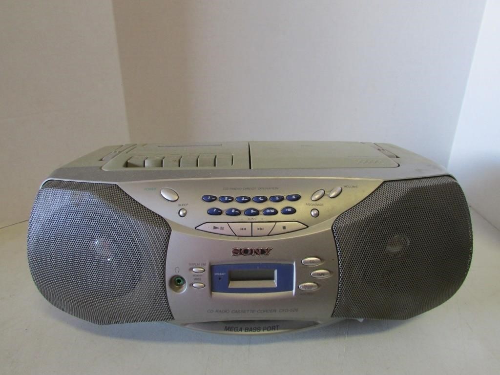 Sony CFD-S26 AM/FM Radio Cassette Mega Bass Boombx