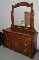 Young-Hinkle Chest Of Drawers With Mirror