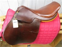 17IN MED USED COLLEGATE SADDLE 77563