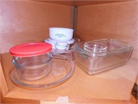 Pyrex and other baking dishes: Bread pans - Pie