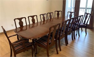 Lovely Pennsylvania House Dining Table & 12 Chairs
