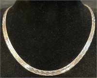 DESIRABLE HEAVY STERLING SILVER CHAIN NECKLACE