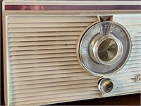 Vintage Radio, as found, prop or parts use