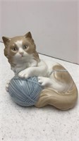 Lladro Nao Kitten with Yarn #257