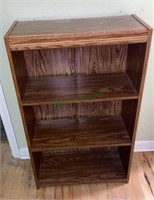 3-shelf wooden bookcase measures 39x24x12