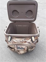 NICE SPORTSMAN CAMO COOLER