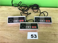 Lot of 3 NES Controllers