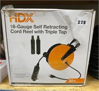 HDX 16GA Self Retracting Cord Reel, Triple Tap 30'