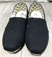 Toms Ladies Shoes Size 8