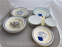 4 Pyrex Plates - Misc Plates & Nesting Bowls