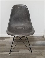 Vintage Eames Herman Miller fiberglass chair