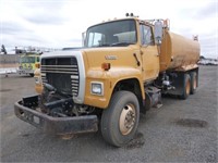 1987 Ford L8000 T/A 4,000 Gallon Water Truck