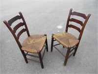 2 antique chairs nice vintage condition