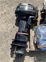 8hp Evinrude Outboard Motor