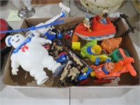 VINTAGE TOYS & COLLECTABLES BOX