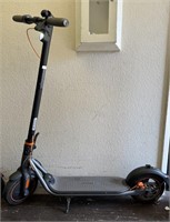 Segway Ninebot F35 Electric Scooter read 350W $499