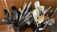 1 Lot - Kitchen Utensils / Spatulas, Tongs,