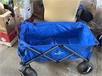Quest Fabric Collapsible Wagon in Blue