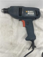 Black & Decker electric drill. 4A  1,350 rpm.