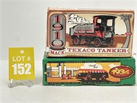 ERTL Texaco 1910 Mack Tanker & 1934 Diamond Tanker