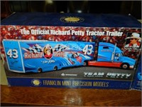 Franklin Mint Richard Petty Die-Cast Truck NIB