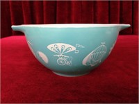 Vintage Pyrex Turquoise Cinderella 441 Bowl