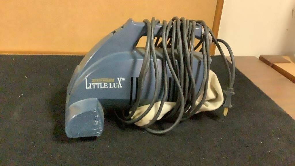 Electrolux Little Lux II Handheld Vacuum