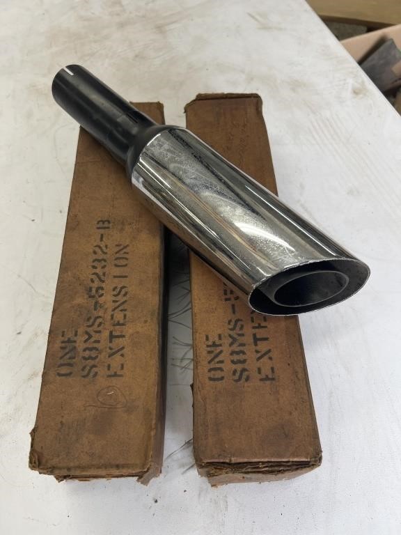 NOS Ford S8MS-5232-B exhaust tips 1968 Mustang