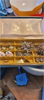 earrings & jewelry box