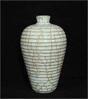 Chinese ge kiln porcelain vase