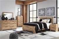 Ashley King Hyanna 5 PC Bedroom Group