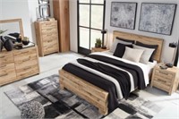 Ashley Queen Hyanna 5 Pc Bedroom Group