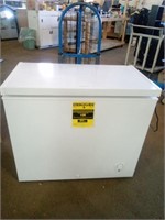 Fridgedaire Chest Freezer in Great Condition