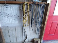 bungee cords and rope