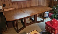 Beautiful Drop Leaf Table