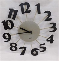 Kirch wall clock, 13.5" diameter, battery