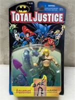 Total Justice Aquaman with Blasting Hydro Spear