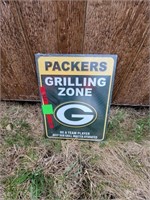 Packer Grilling Zone