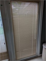 MINI BLINDS